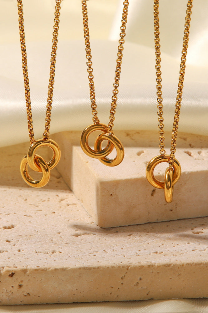 Elegant Gold Link Chain Necklace