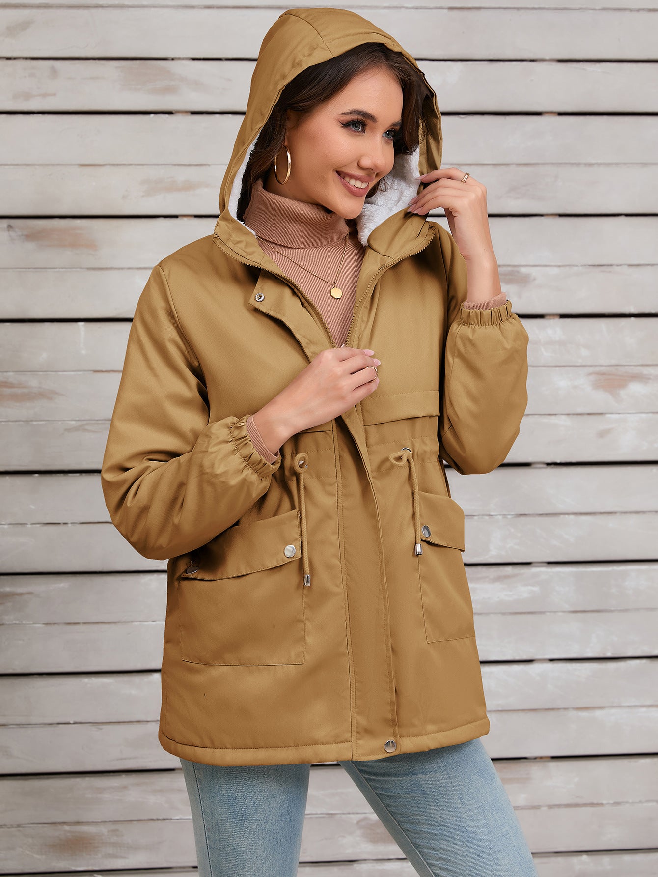 Parka mit Kapuze und verstellbarer Taille für Outdoor-Abenteuer